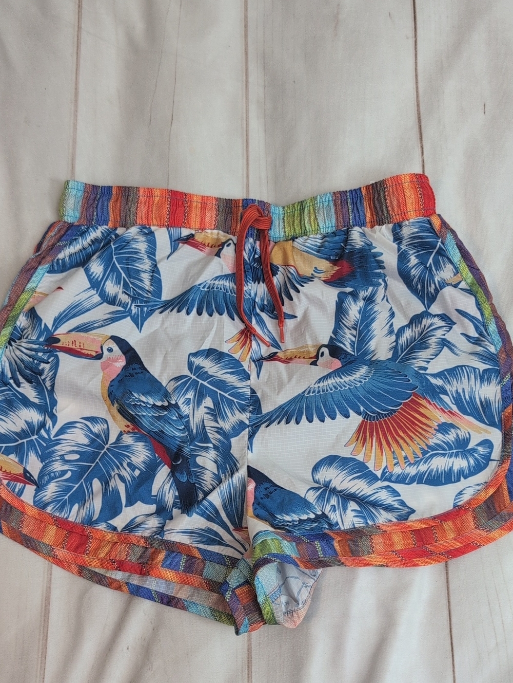 FARM Rio Wonderful Toucans Uni Shorts Women’s S Linen Blend Tropical Birds